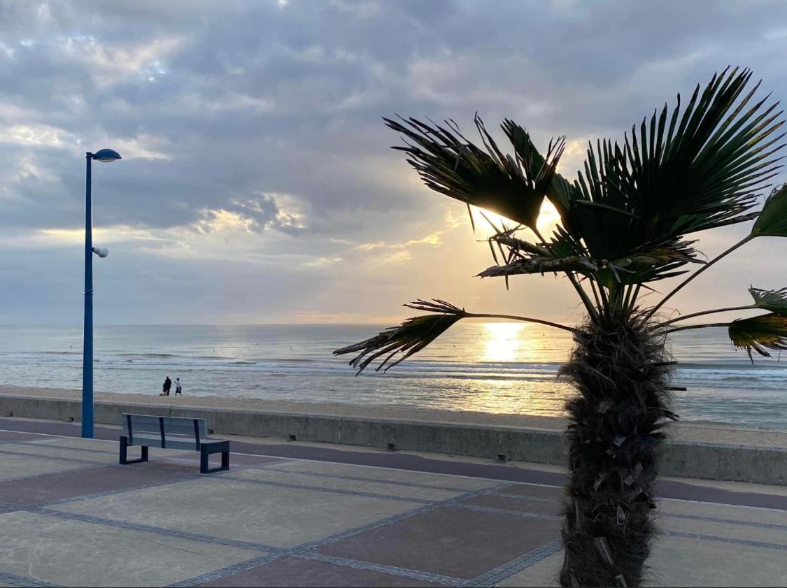 Lesparisnormands - Magnifique Vue Mer - Centre Et Plage فيلي سور مير المظهر الخارجي الصورة